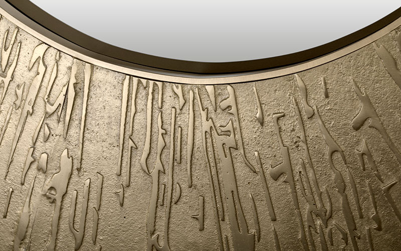 Miroir rond en laiton coulé mat — détail 3