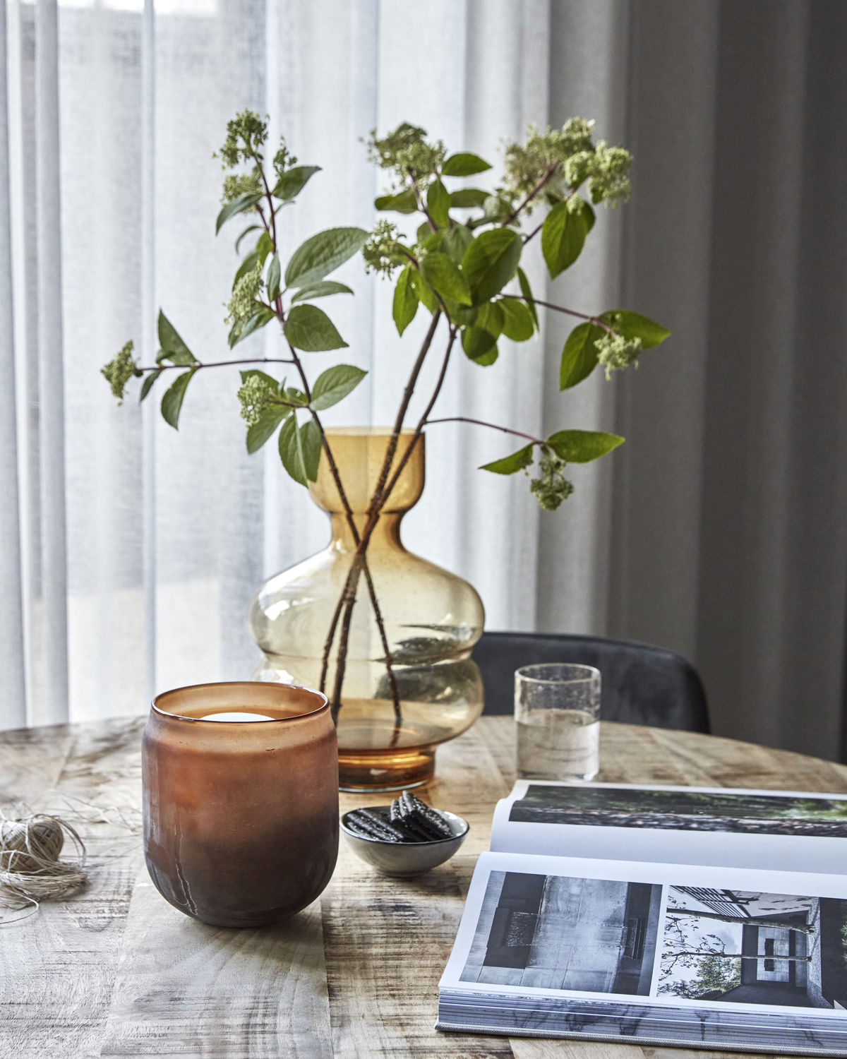 Photophore fait main en verre marron mat