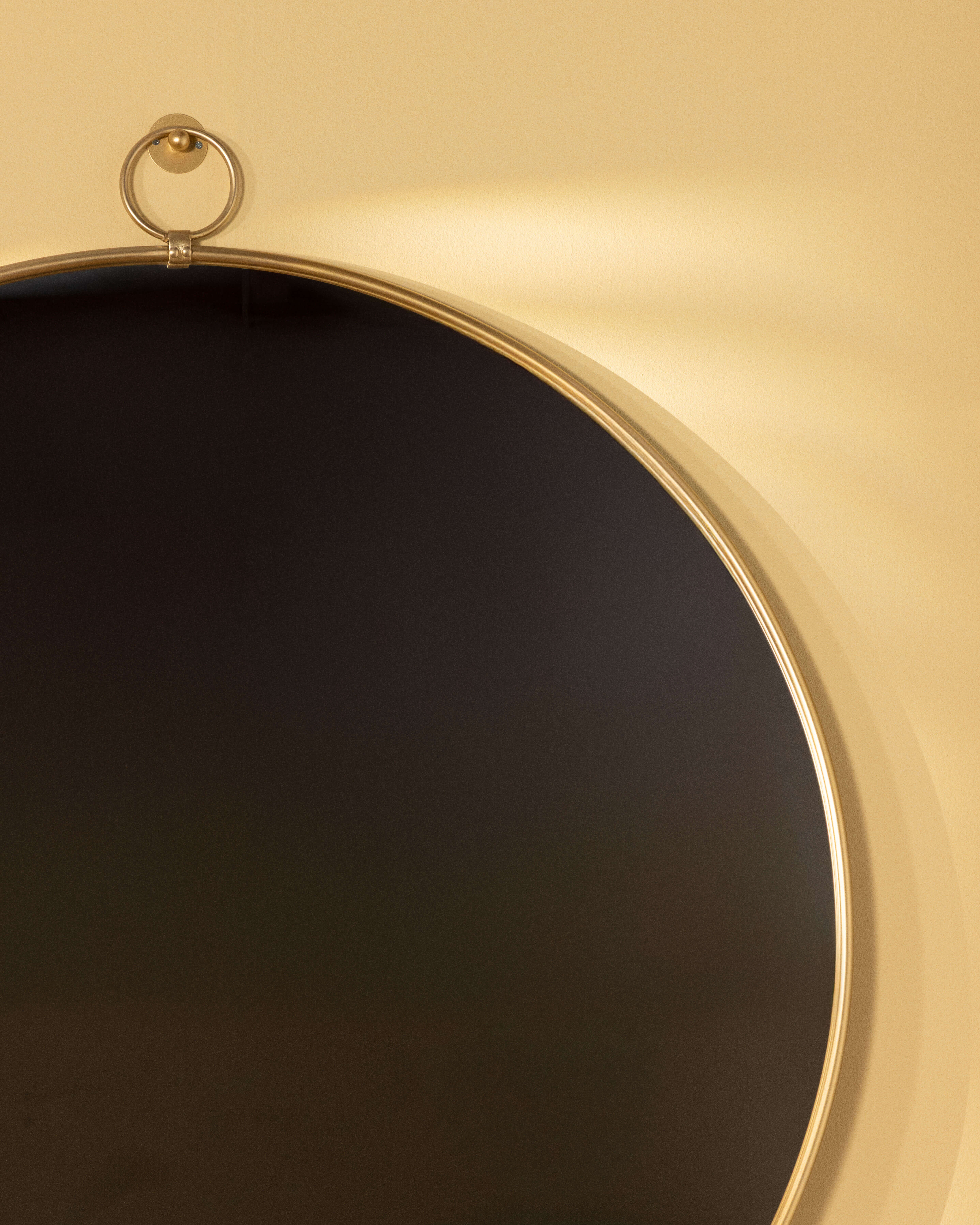 Miroir mural rond Ø120 cm en métal Dario — détail 3