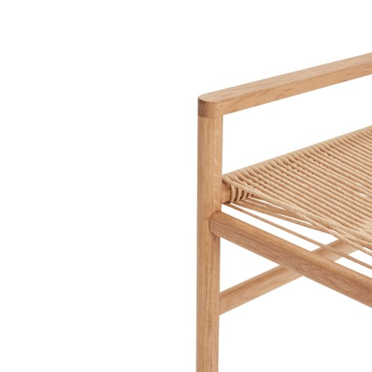 Banc au design scandinave naturel — détail 5