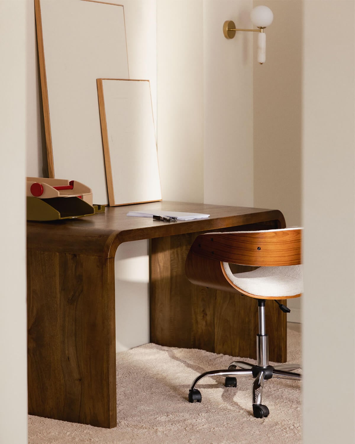 Bureau 160x75 cm en bois de manguier Vanile — Manguier moyen