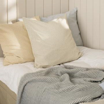 Couvre-lit côtelé bleu clair/blanc cassé