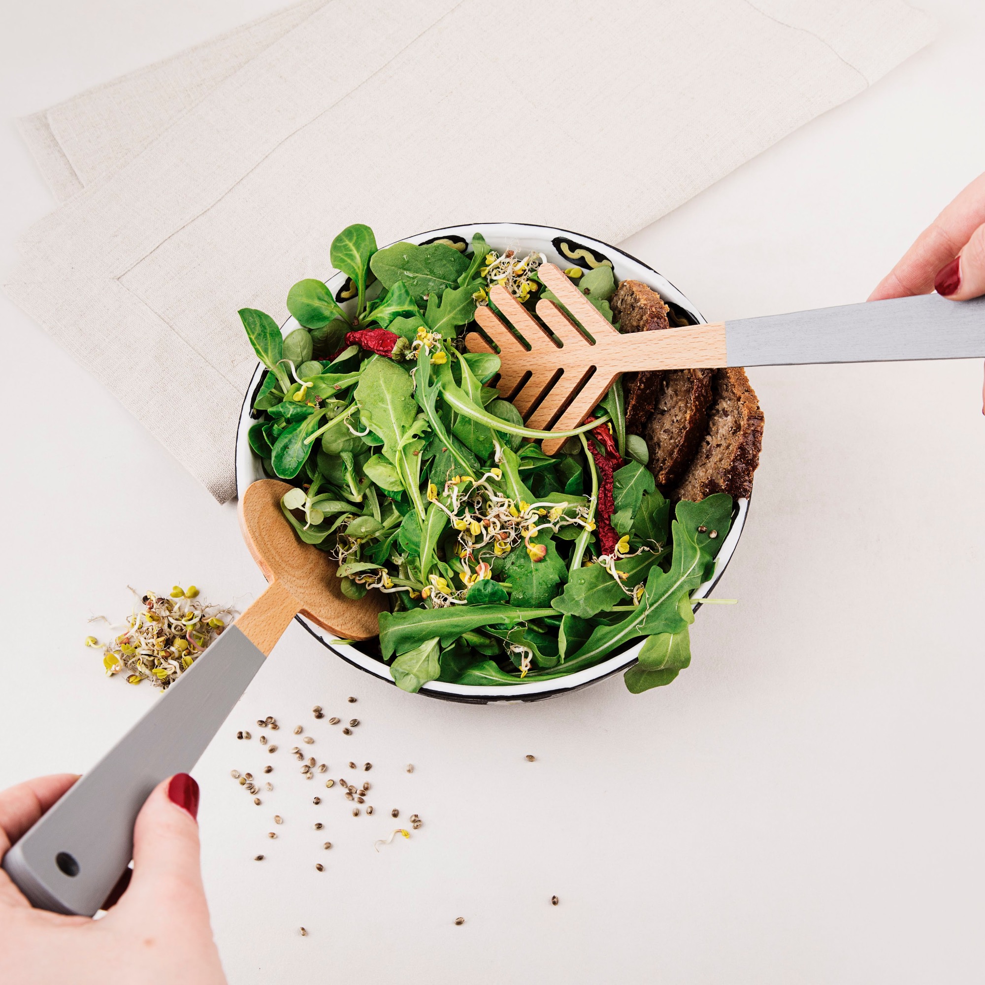 Service à salade en bois de bouleau — détail 3