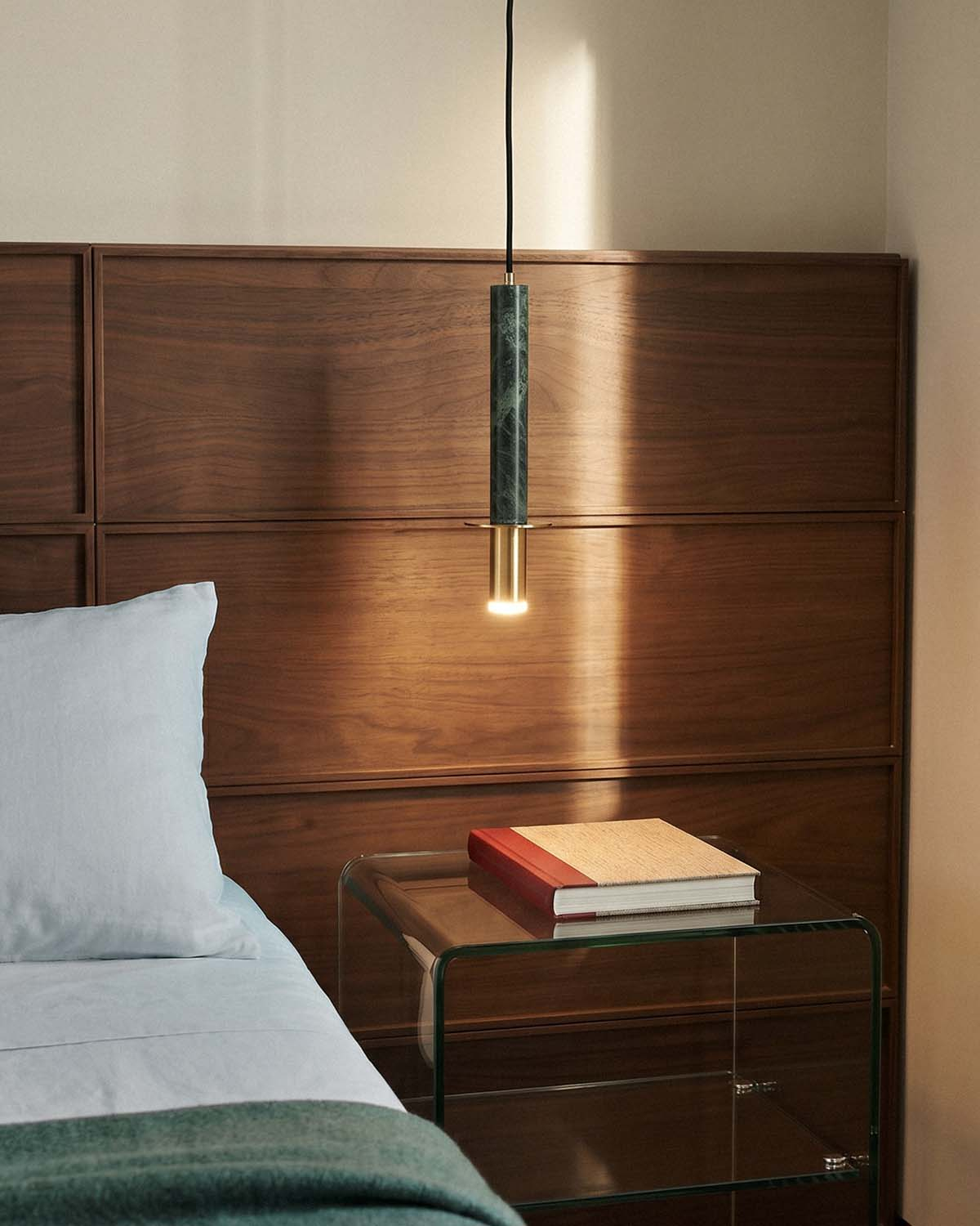 Suspension LED en métal et marbre Hikaru — Coloris au choix