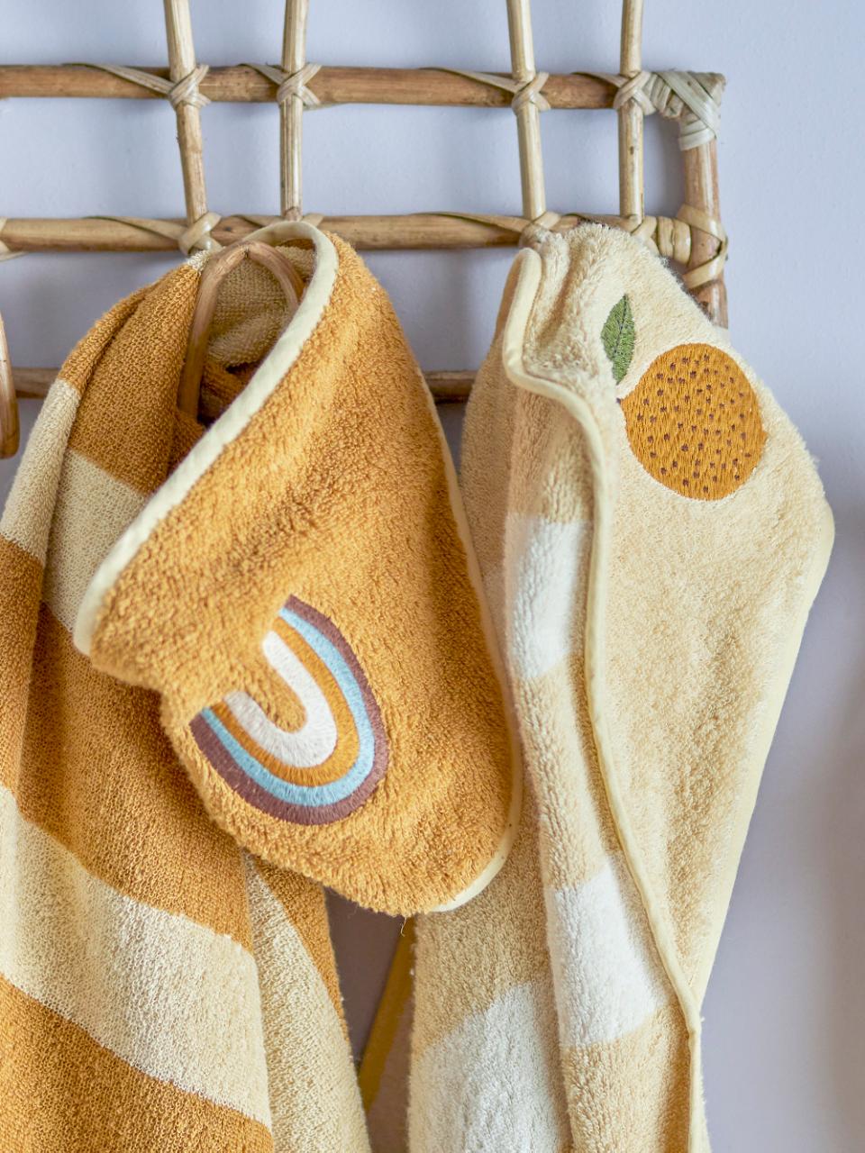 Serviette de bain arc-en-ciel brodé