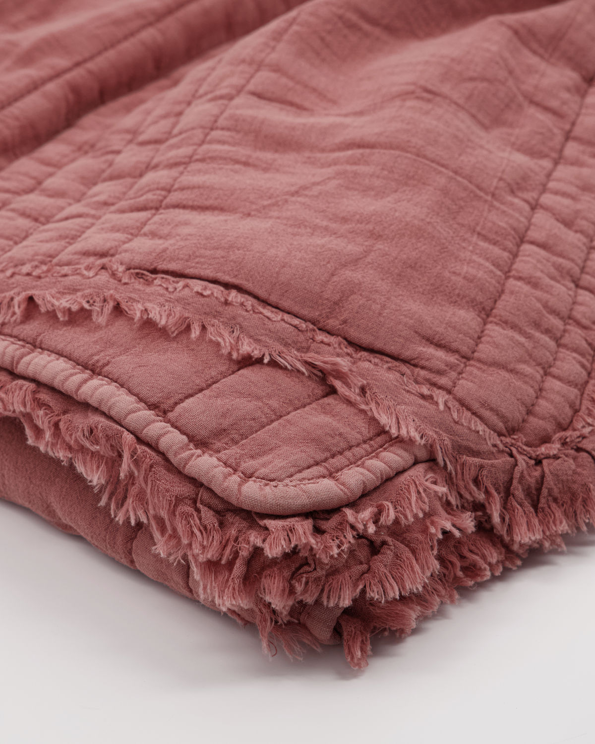Plaid matelassé rouge rosé — détail 3