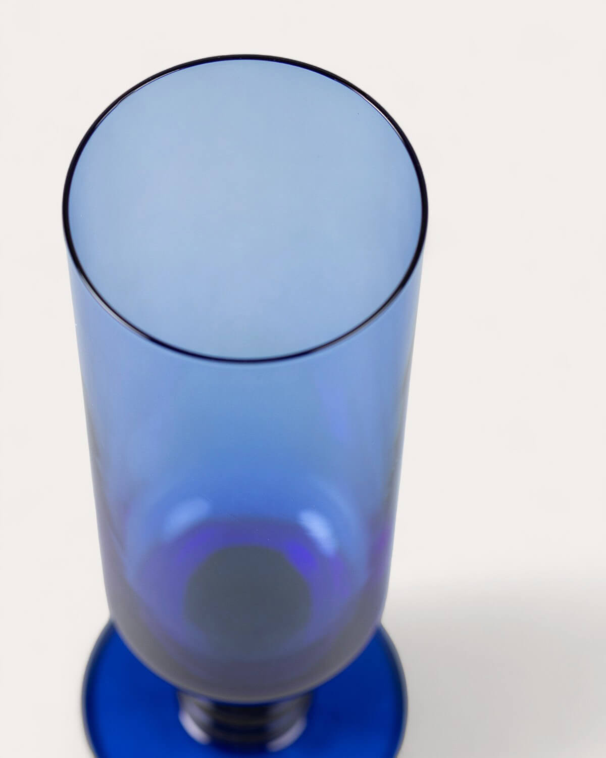 Lot de 4 flûtes à champagne Riva - Bleu Sapphire — détail 4