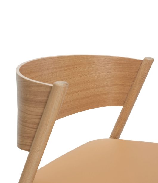 Fauteuil lounge en bois naturel — détail 5