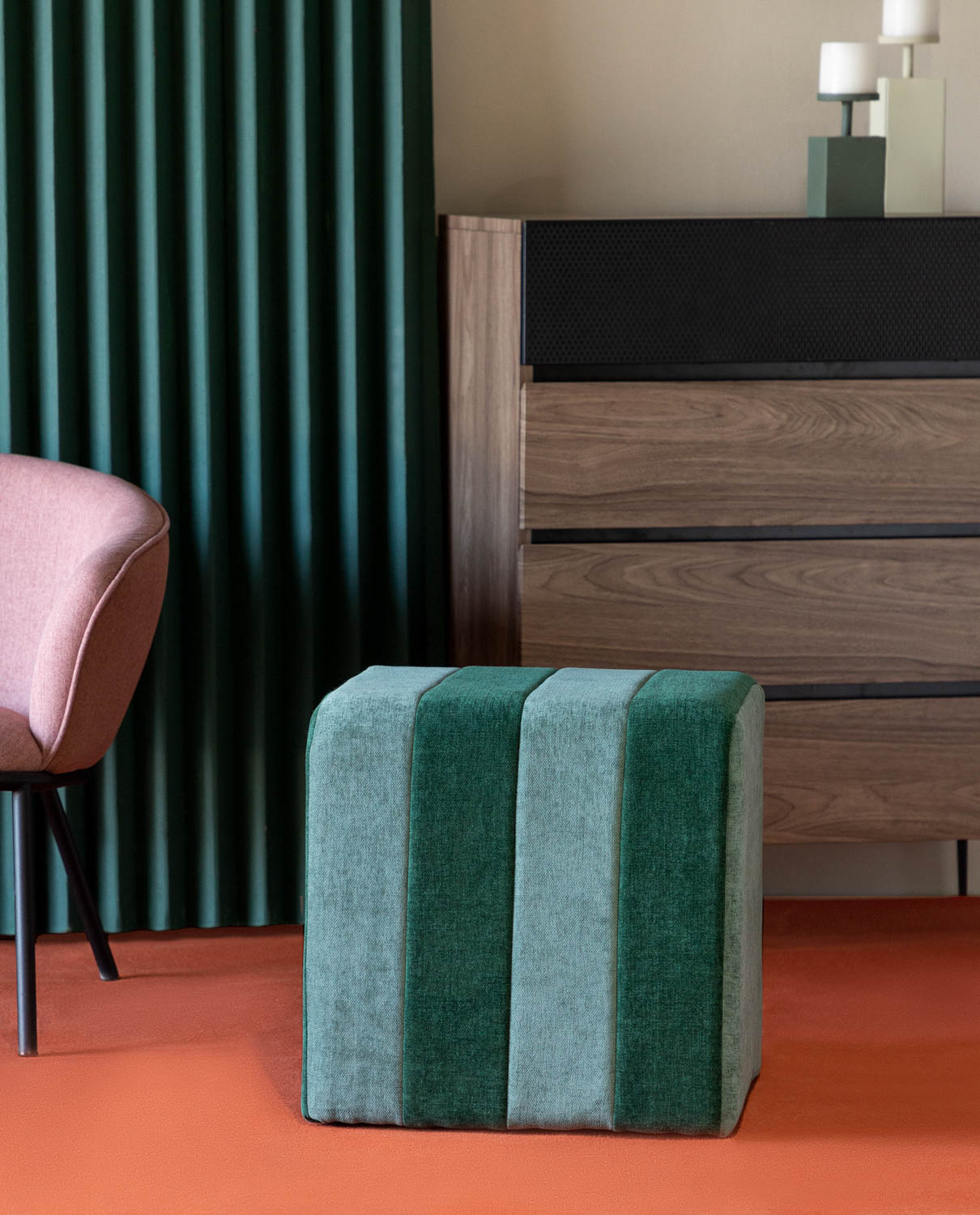 Pouf carré en tissu
