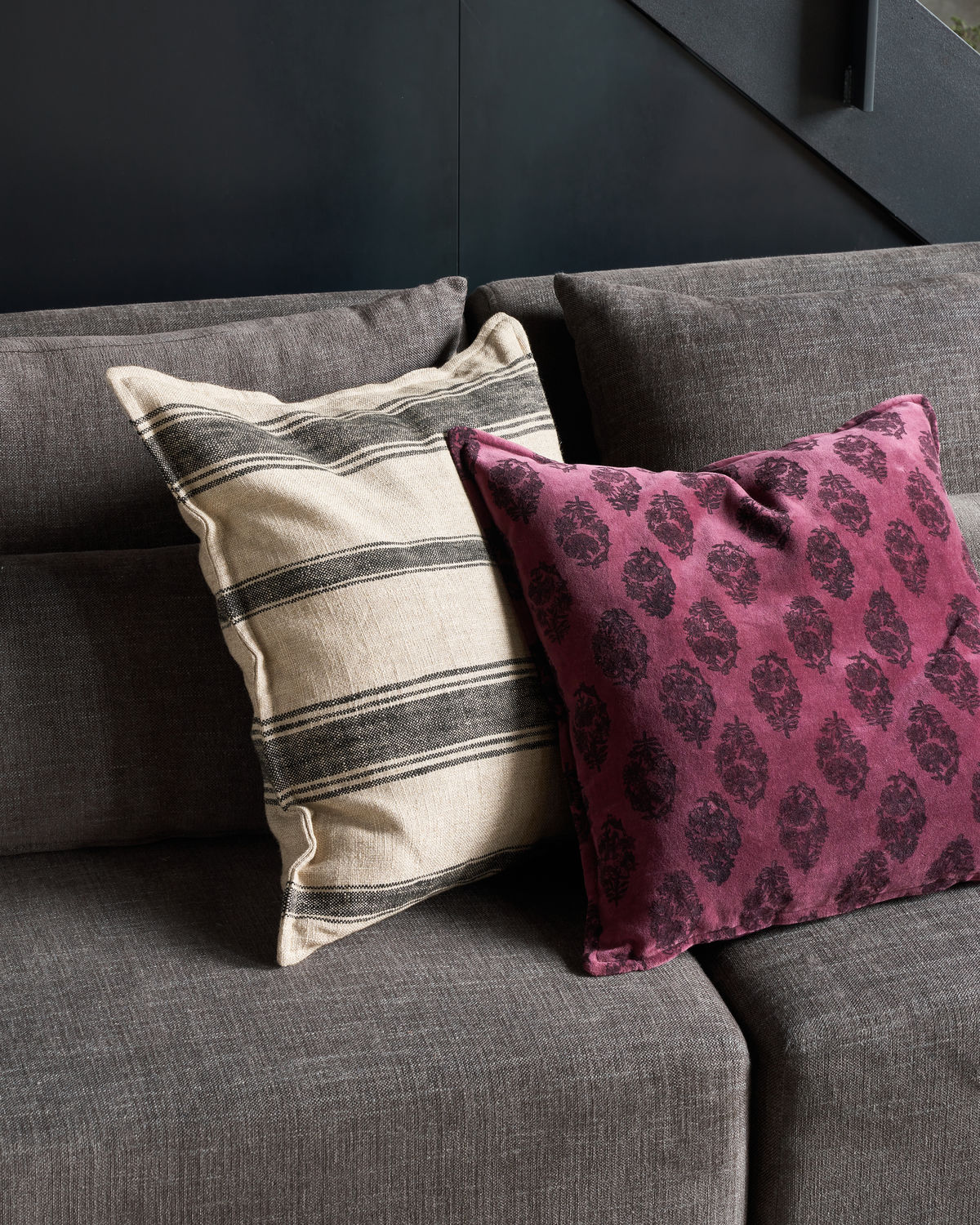 Housse de coussin carré en lin rayé