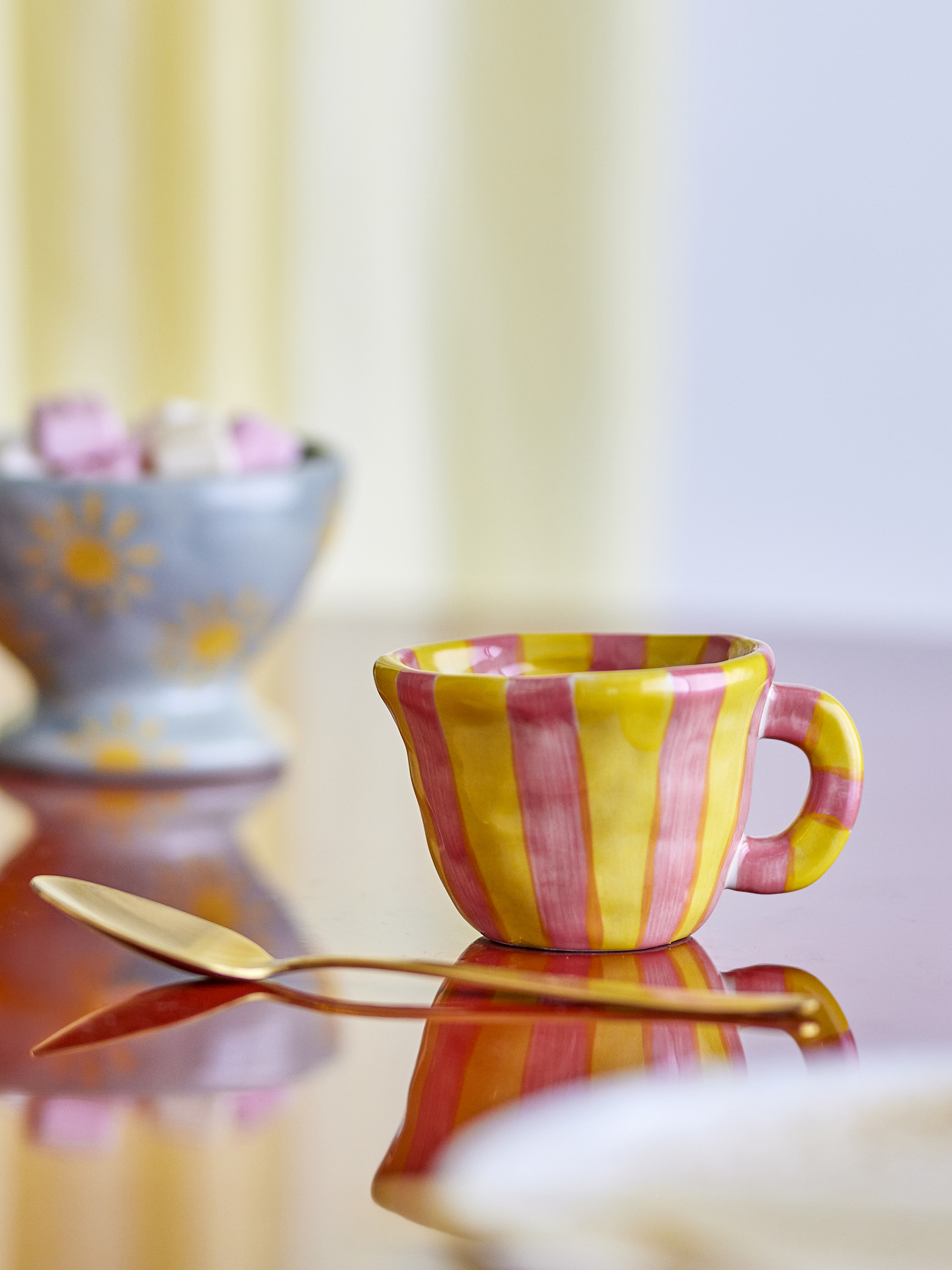 Tasse Nini en grès — Coloris au choix
