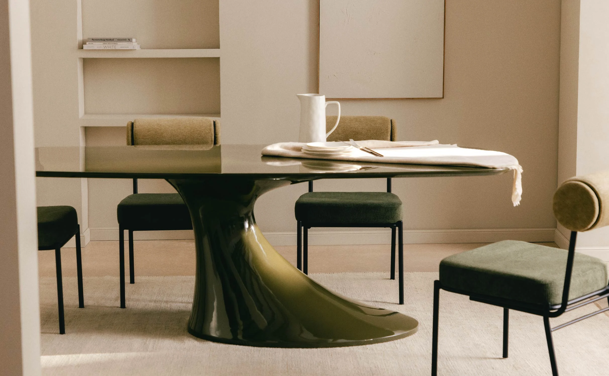 Table de salle à manger en bois et fibre de verre vert nori