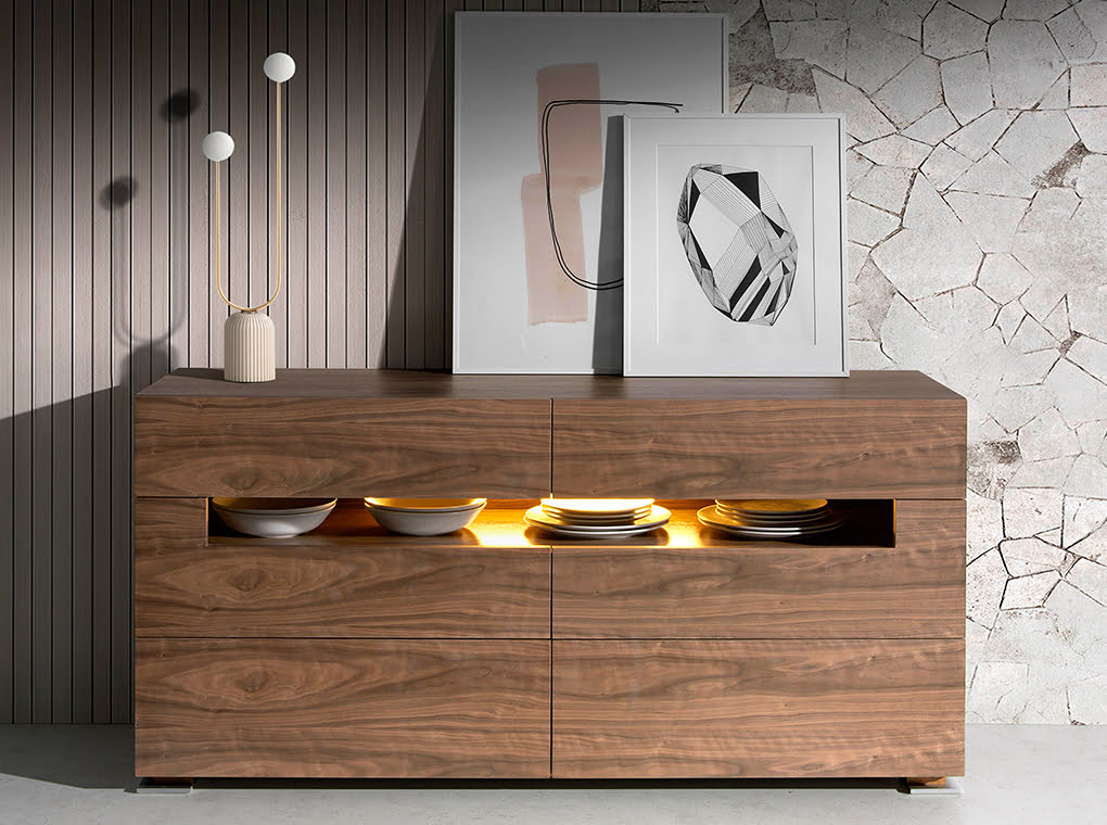 Commode en noyer avec éclairage intérieur LED