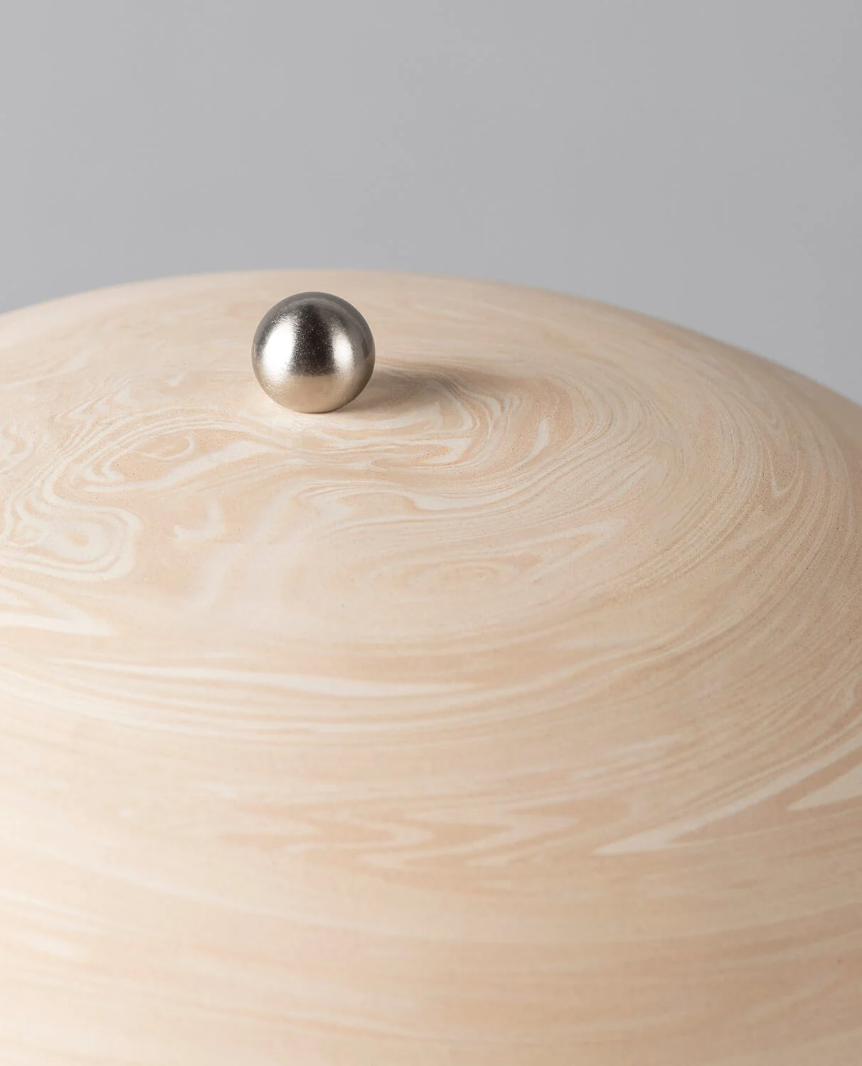 Lampe de table en terre cuite beige — détail 6