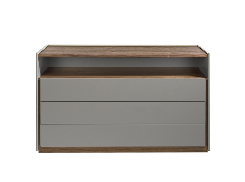Commode en bois de noyer avec tiroirs — détail 3
