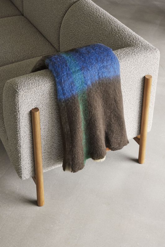 Canapé droit 2 places en polyester gris — détail 6