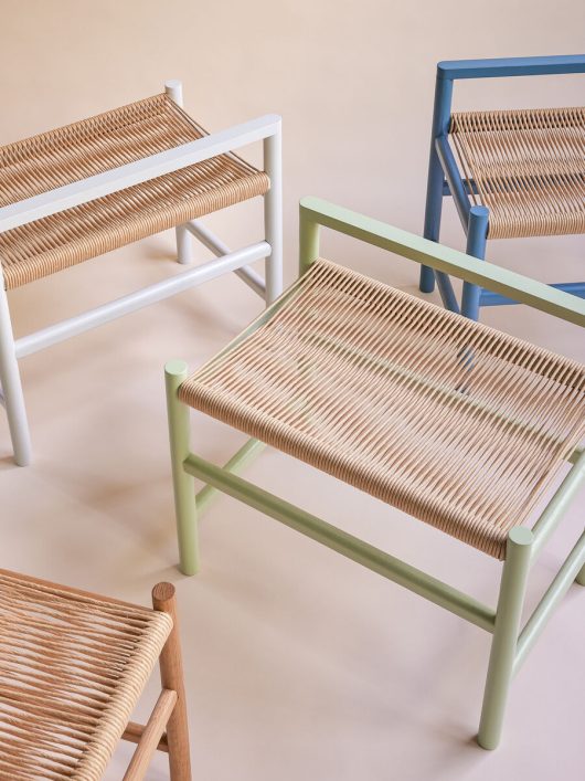 Banc au design scandinave vert clair — détail 4