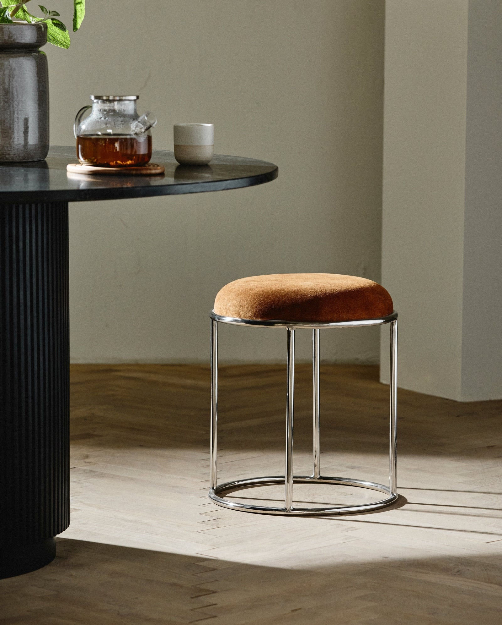Tabouret KOMATI - brun