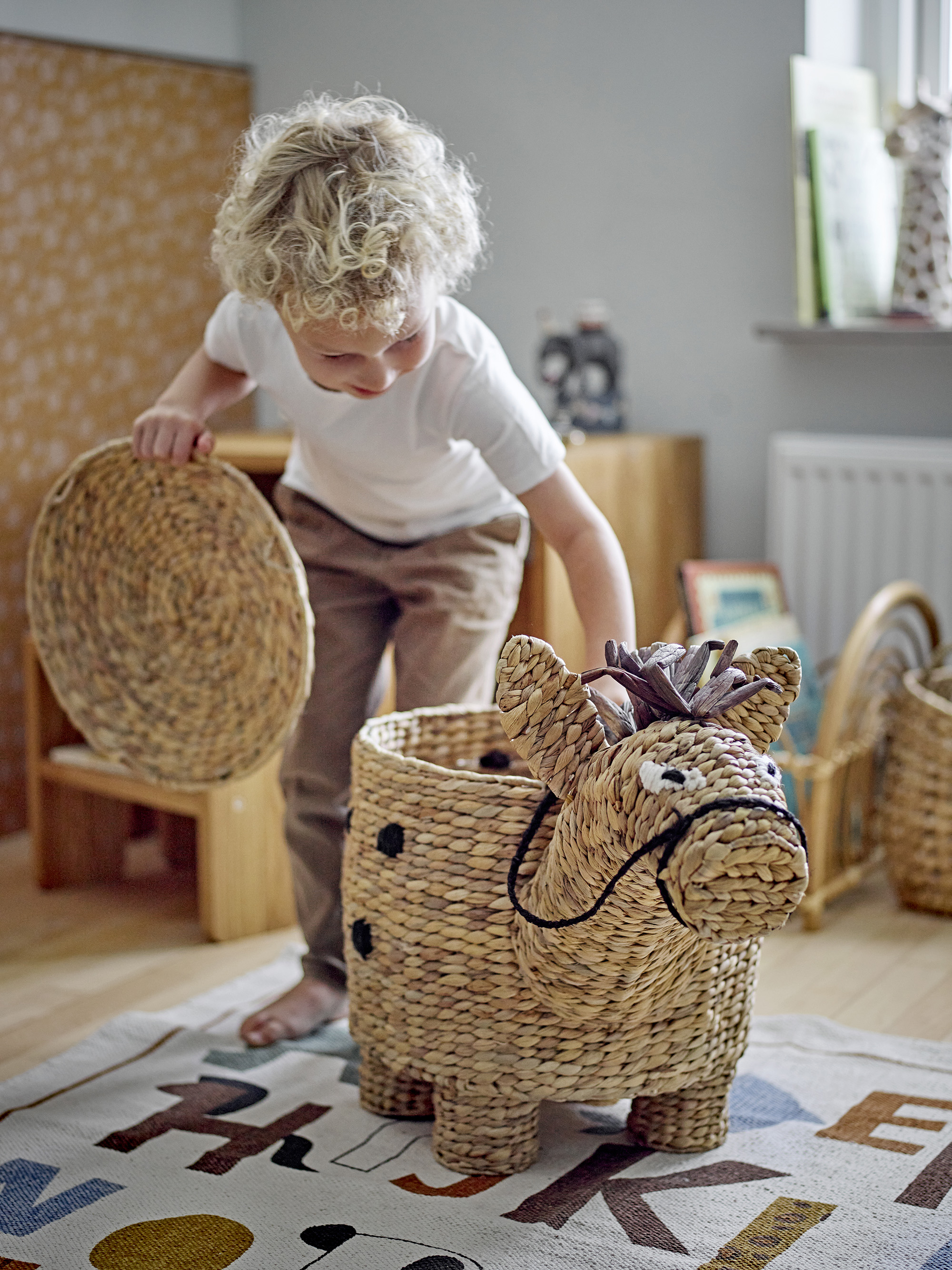 Panier de rangement en forme de cheval avec couvercle