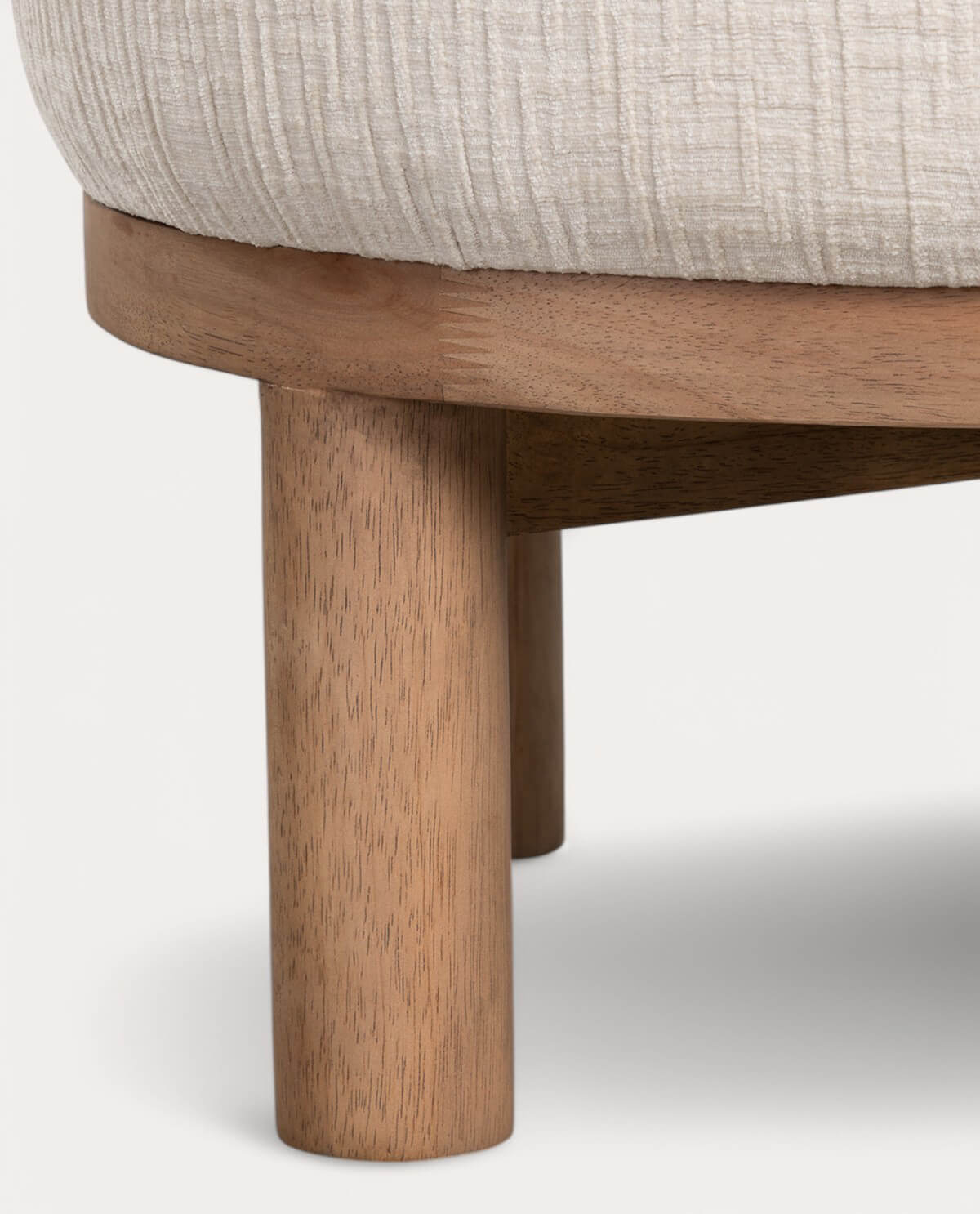 Fauteuil en tissu et bois Louis - Coloris au choix — détail 4