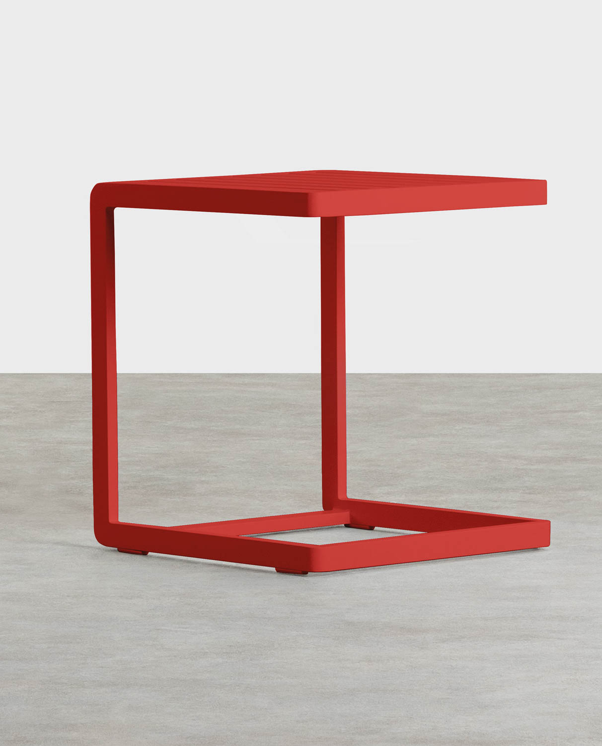 Table d'appoint en aluminium