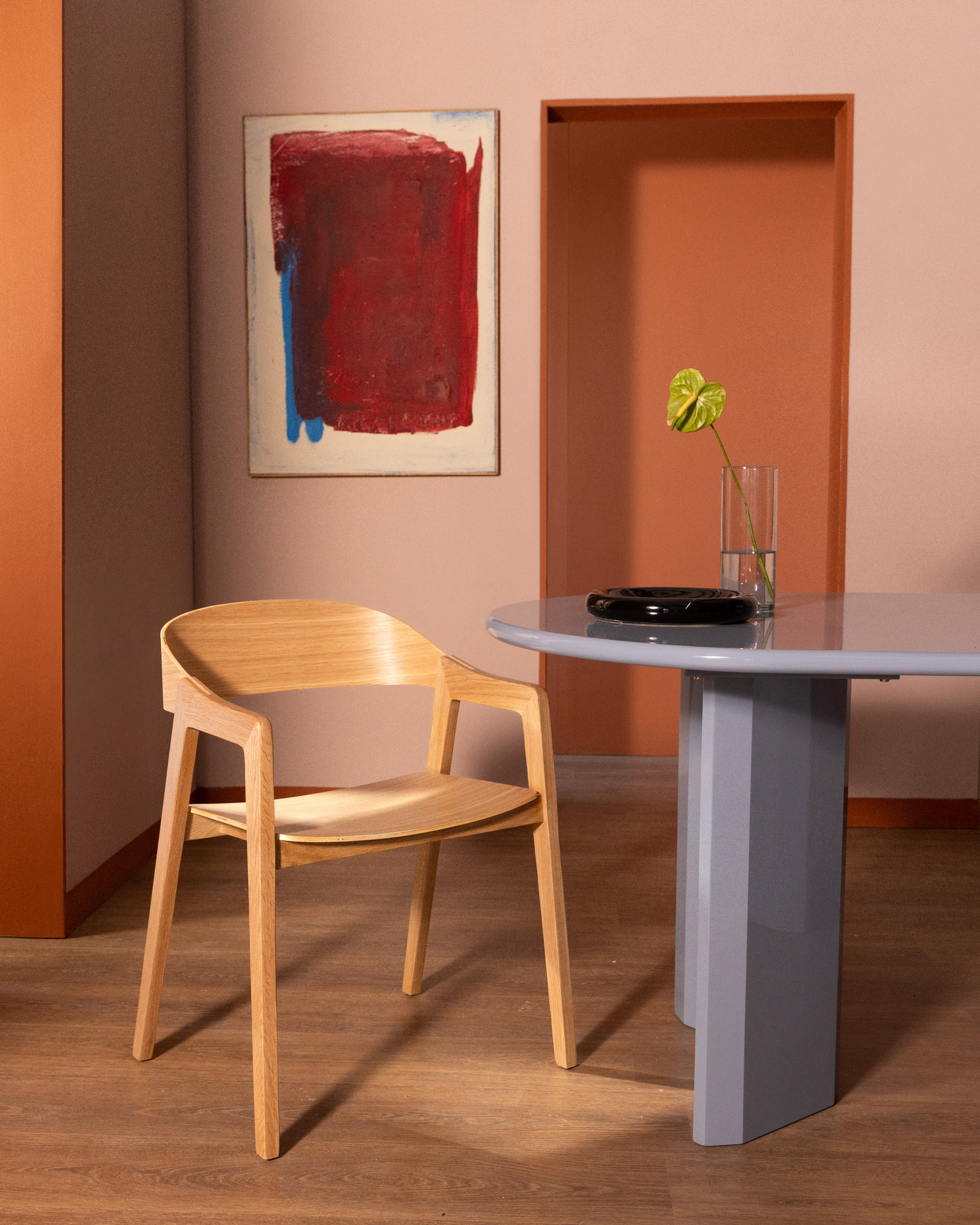 Chaise en chêne avec accoudoirs Laly — Plusieurs coloris