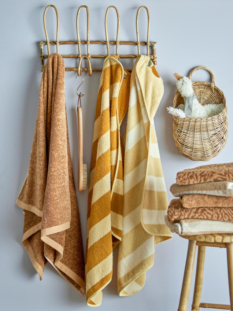 Serviette de bain orange brodé