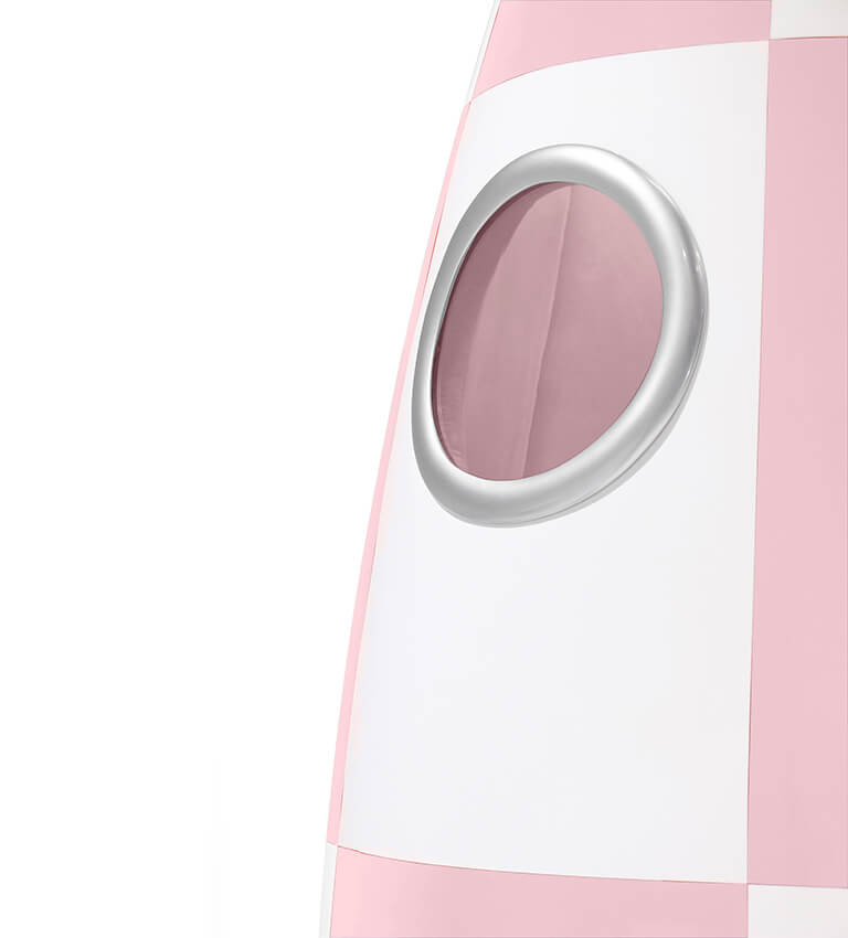 Chaise interactive en forme fusée rose — détail 3