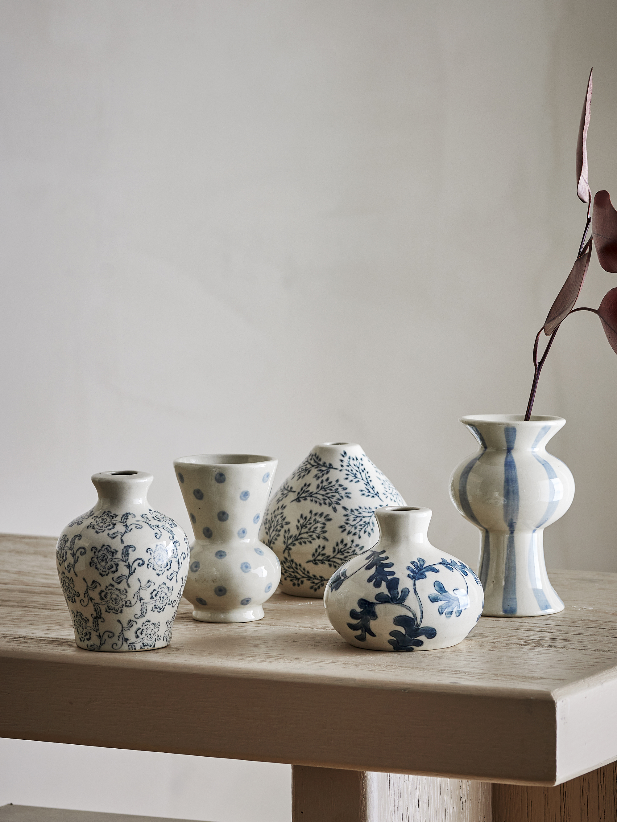 Lot de 5 vases Quinto en grès - Coloris bleu