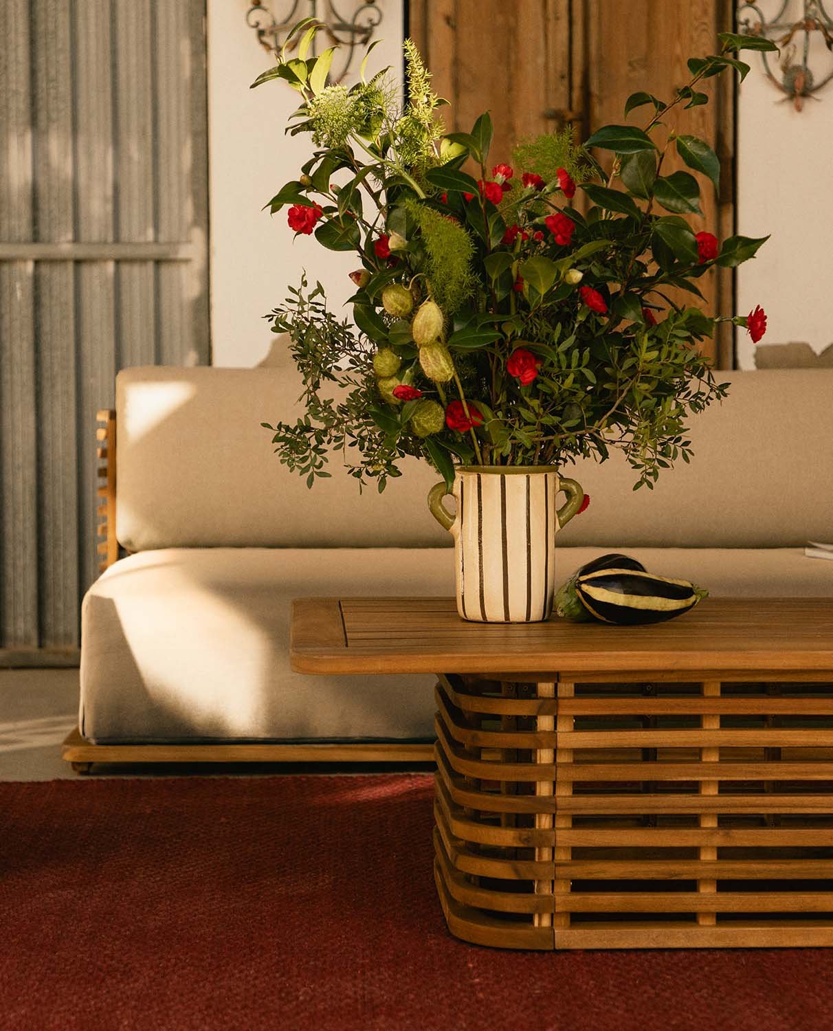 Table basse en bois d'acacia (120x65cm)