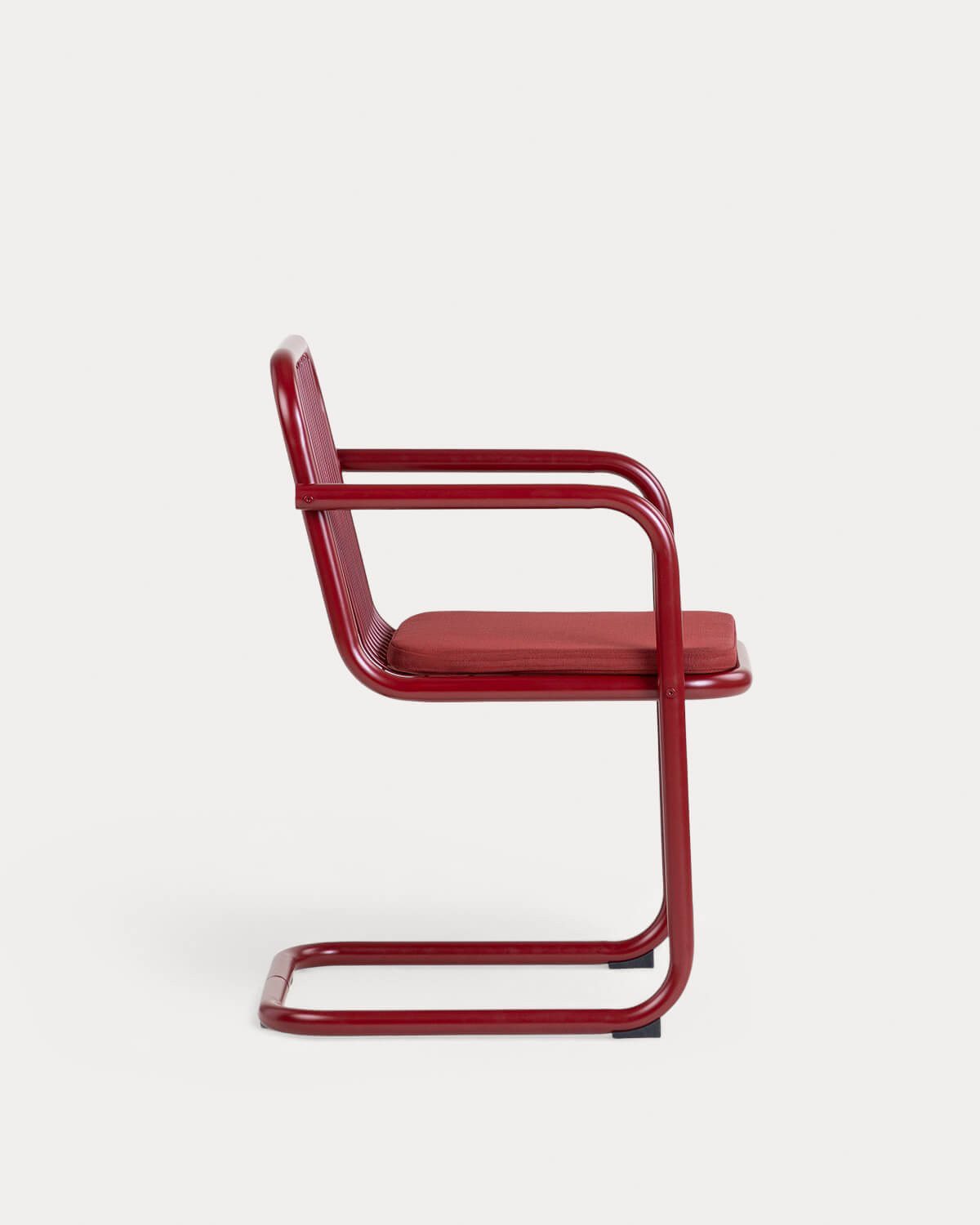 Chaise Biaritz avec accoudoirs en métal - Rouge Tinto — détail 4