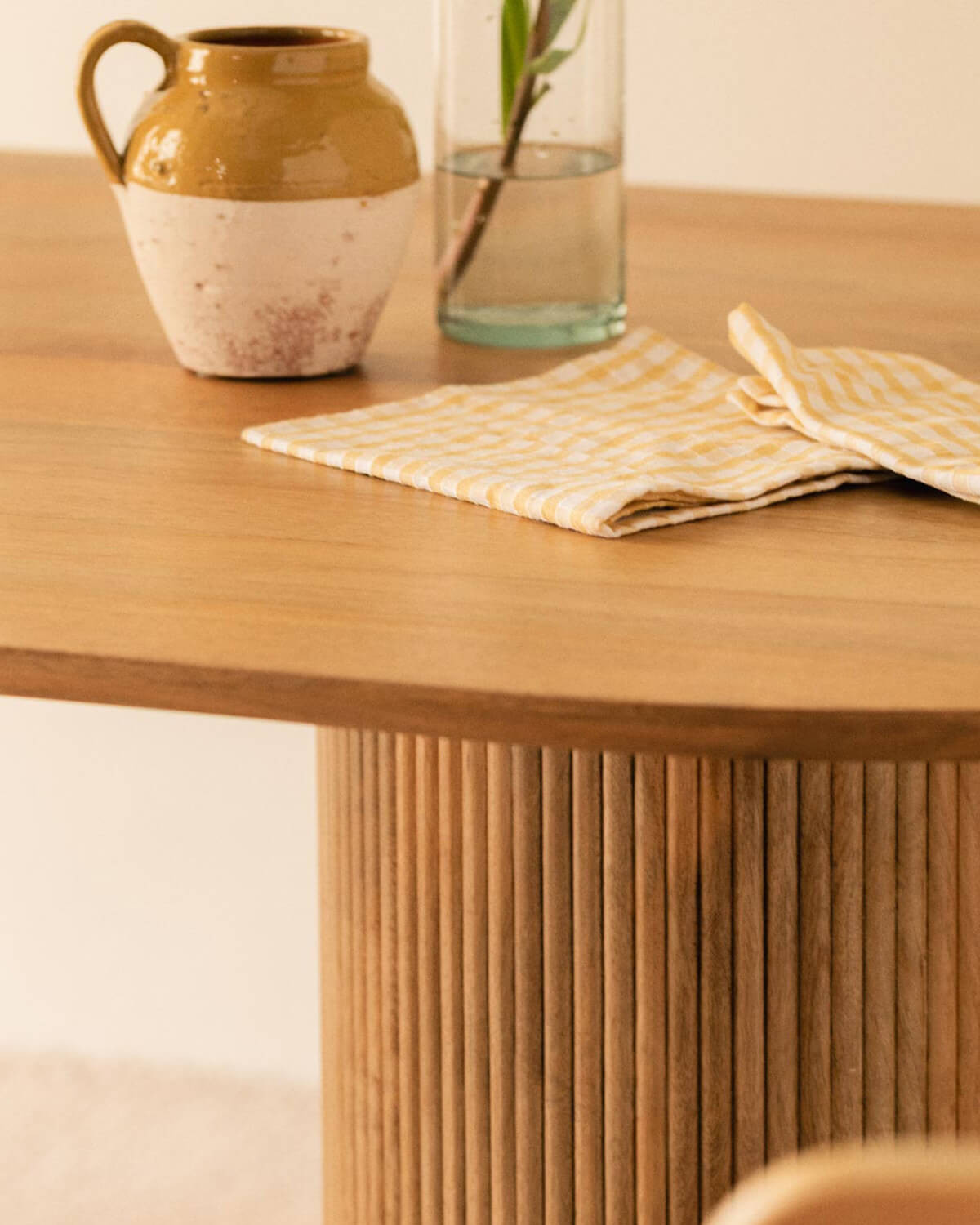 Table à manger Viena 200x100 cm en bois de manguier — détail 3