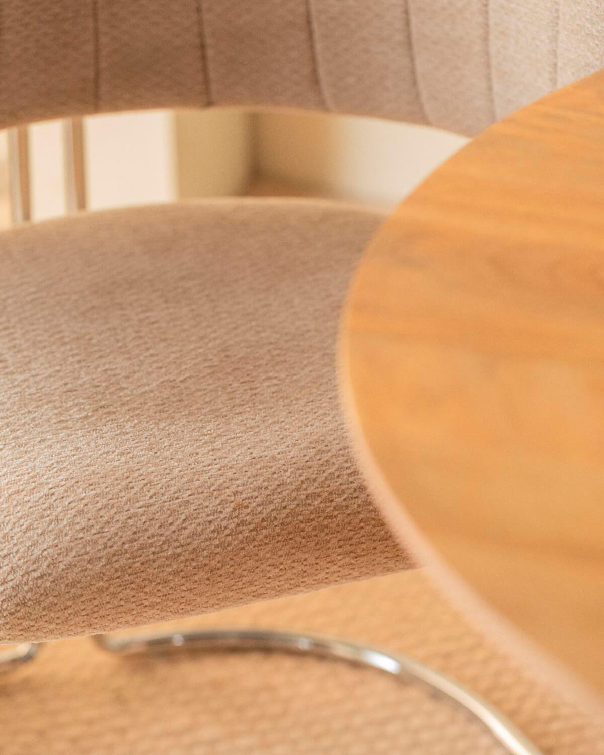 Chaise en tissu et métal Petra - Coloris au choix — détail 3