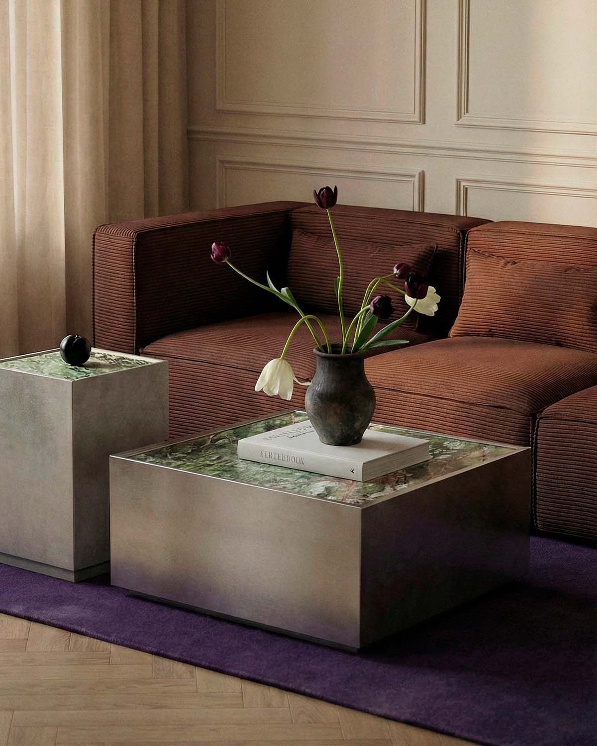 Table basse carrée 80 cm inox et marbre Imogen — Marbre Rouge de Chig