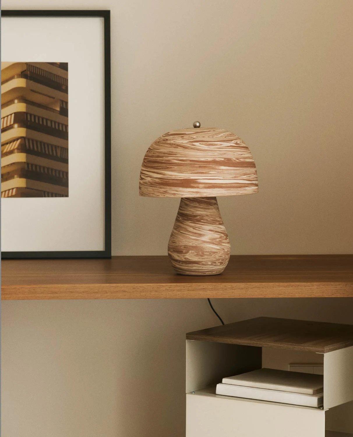 Lampe de table en terre cuite rose