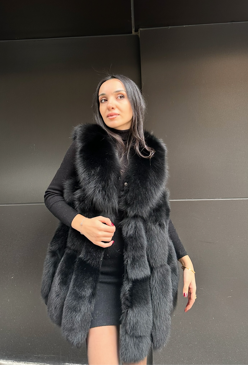 Miniaturbild: Women's Real Fox Fur VEST- Black Fox Fur Waistcoat- Women Fur Coat