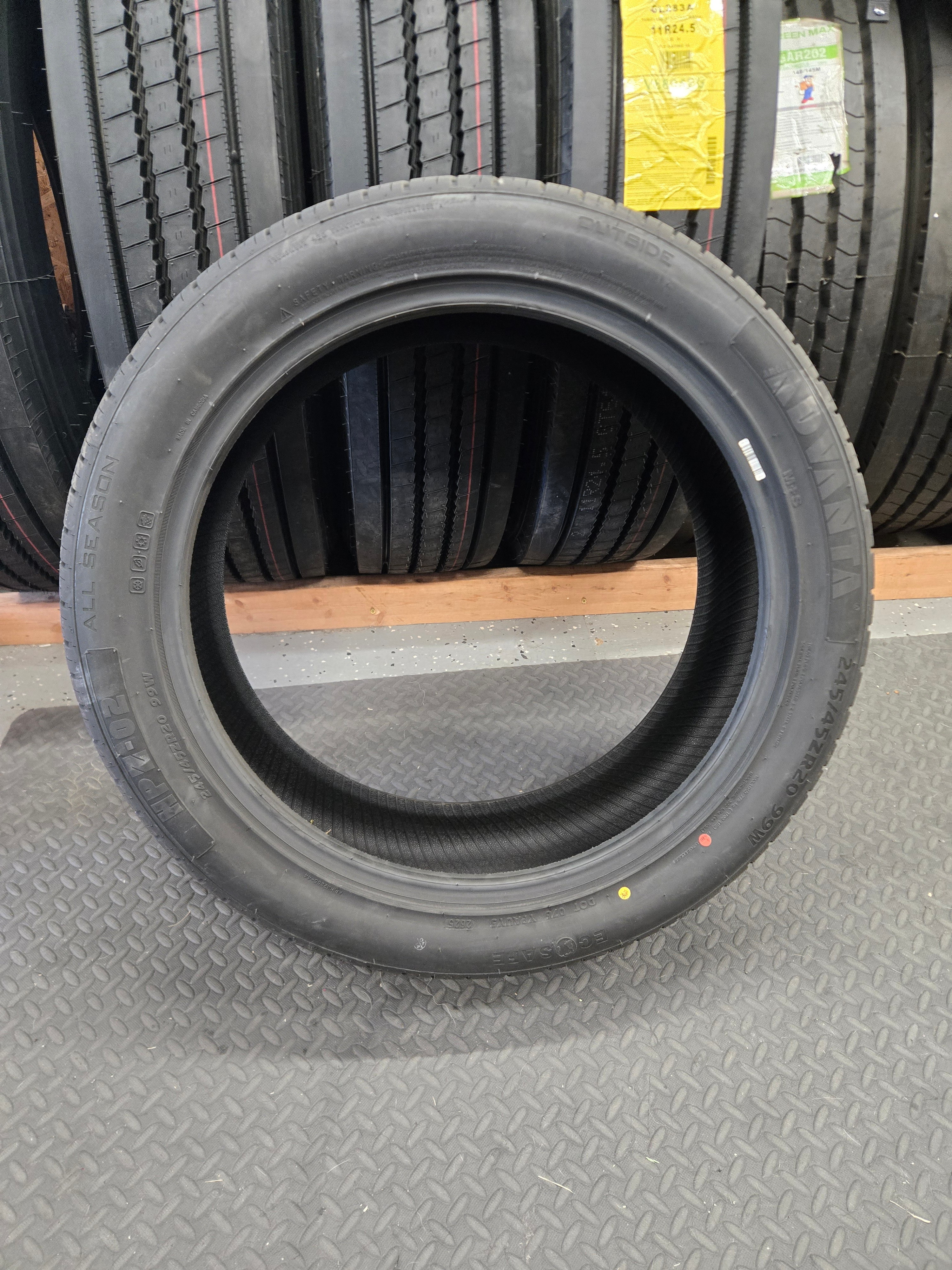 Advanta 245/45ZR20
