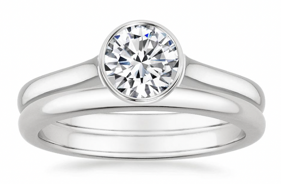 Zevaya-Bezel-18K White Gold Luna Bridal Set.