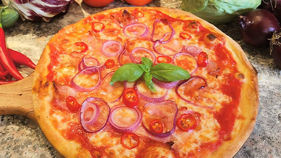 ★ Pizza Calabria