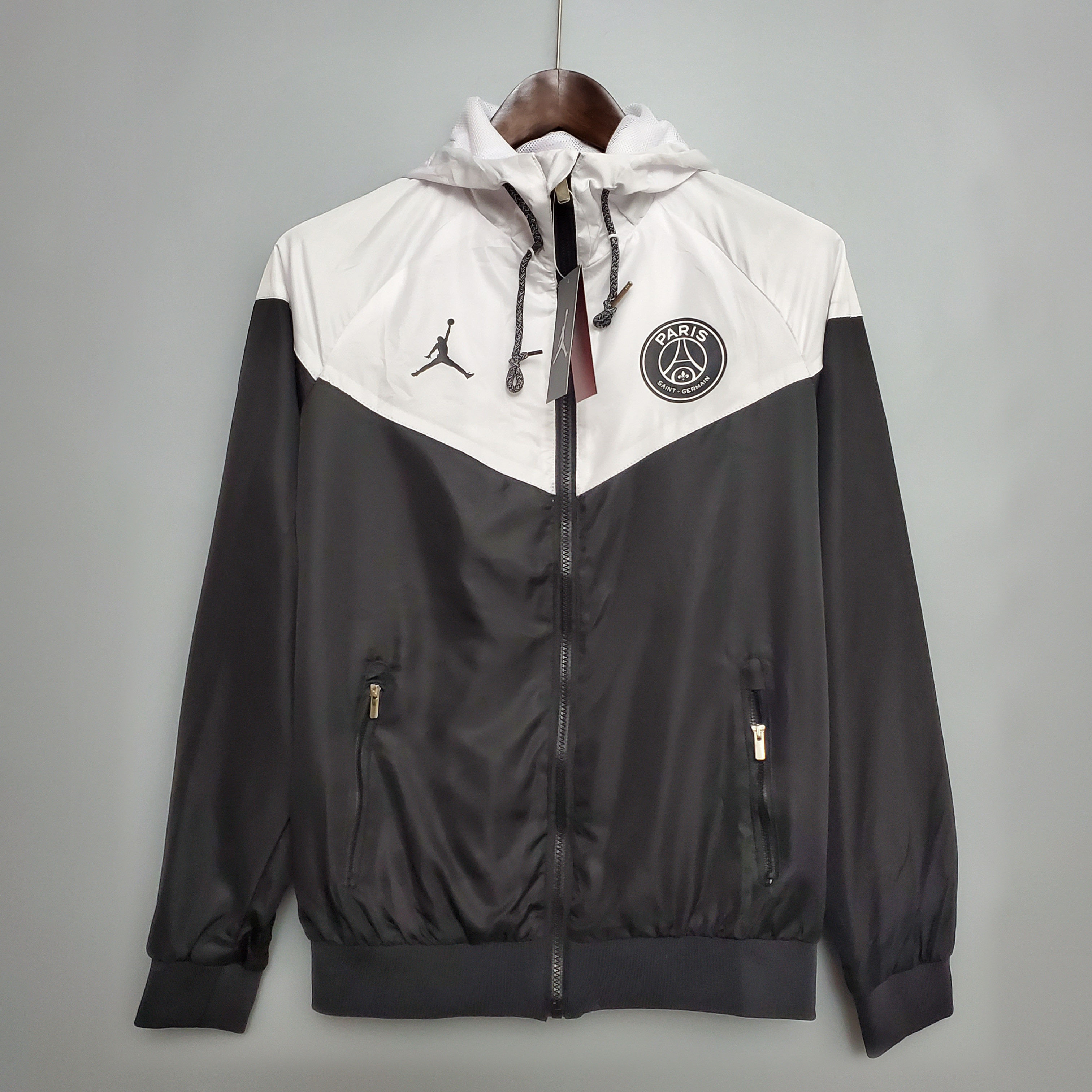 CORTA VENTO PSG X JORDAN