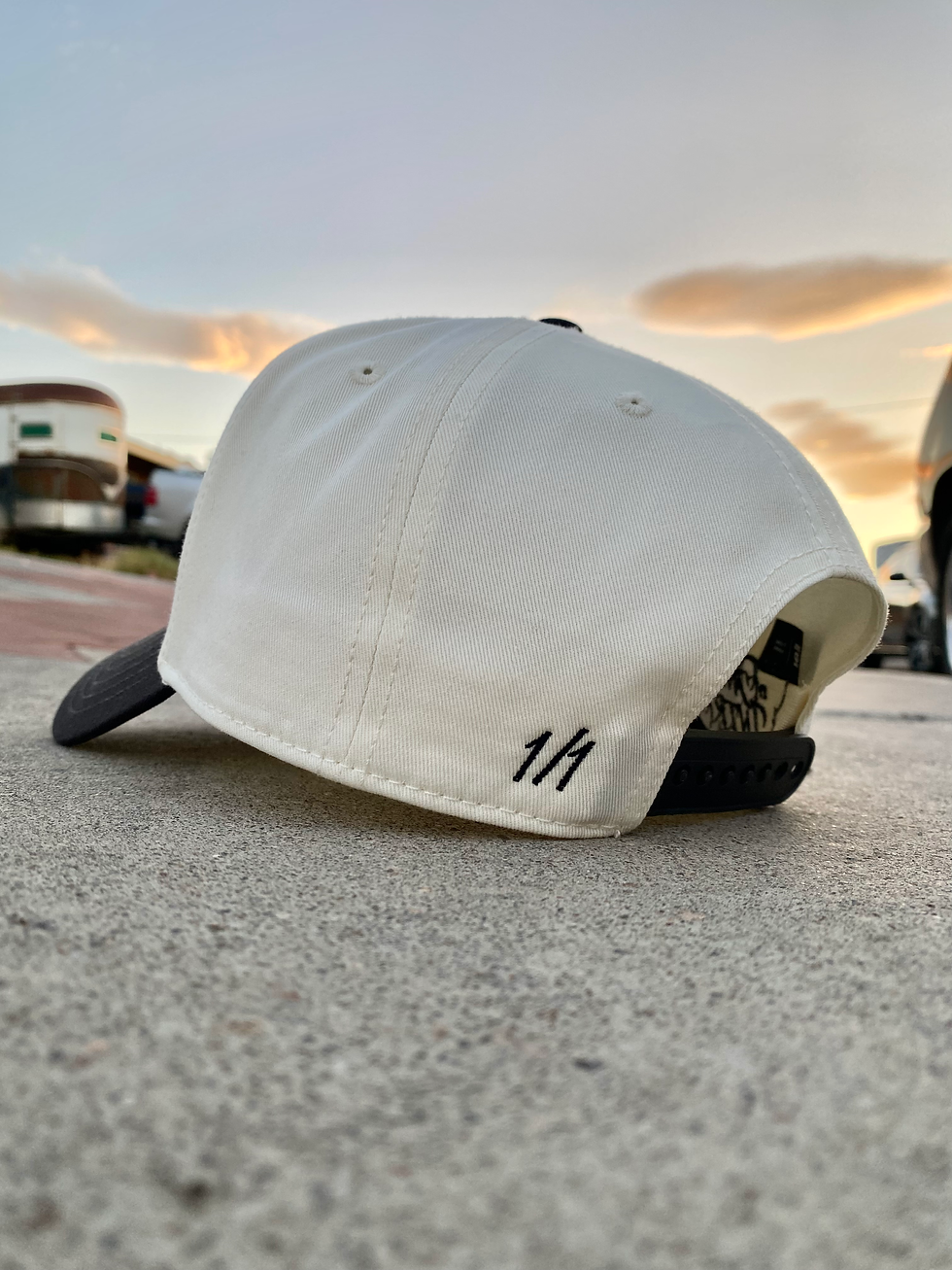 Thumbnail: 1/1 LV Classic SnapBack 