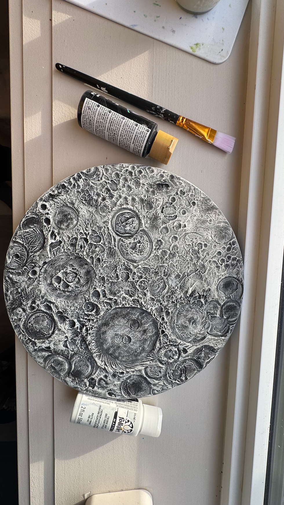 Thumbnail: The moon 
