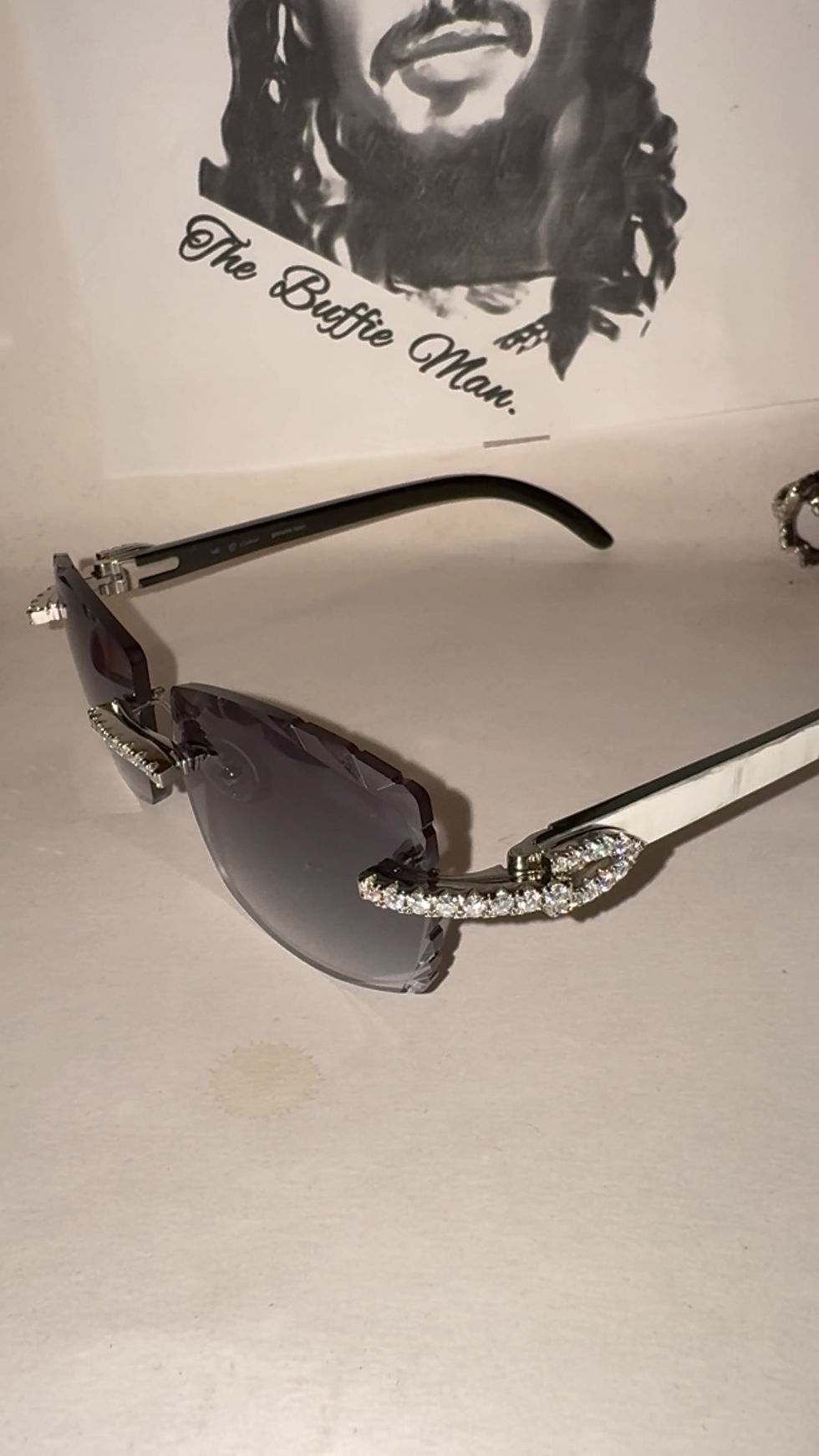 Thumbnail: White Buffs Grey Diamond Cut Lenses White Gold
