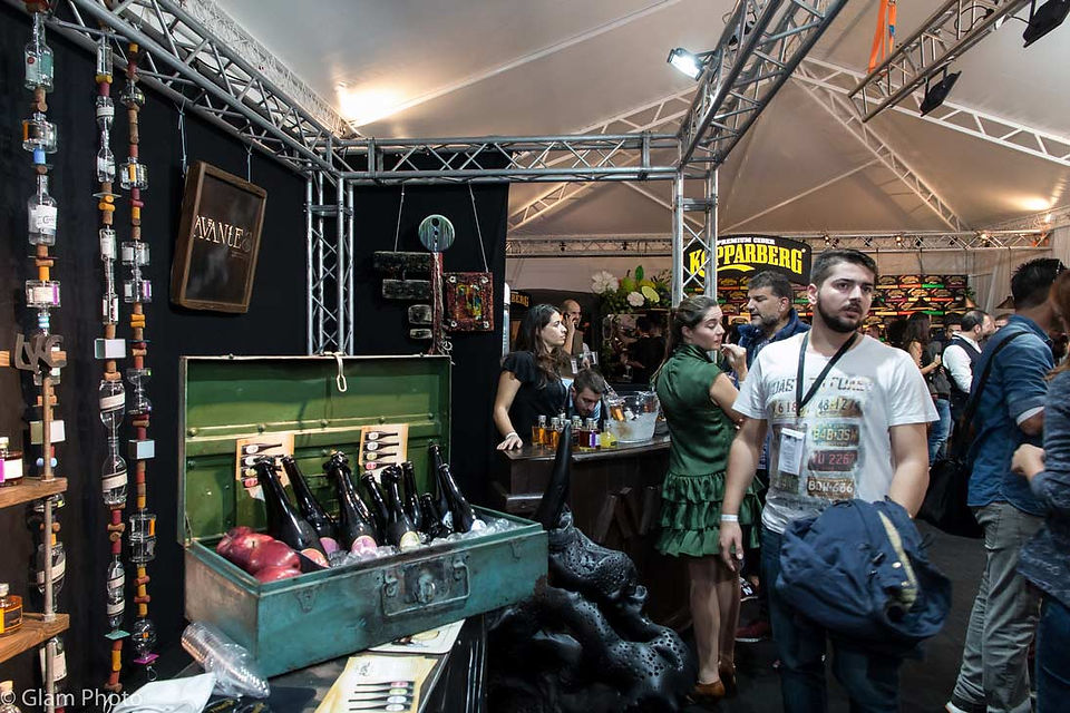 bar-show-2015-2016_00001