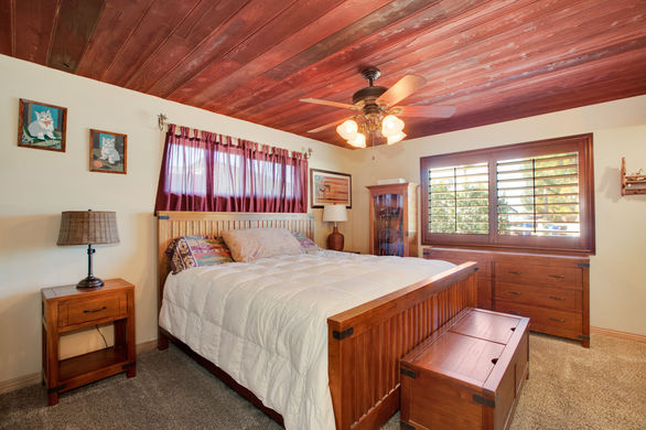 66 Old Farm Court - HsHProd-1.jpg