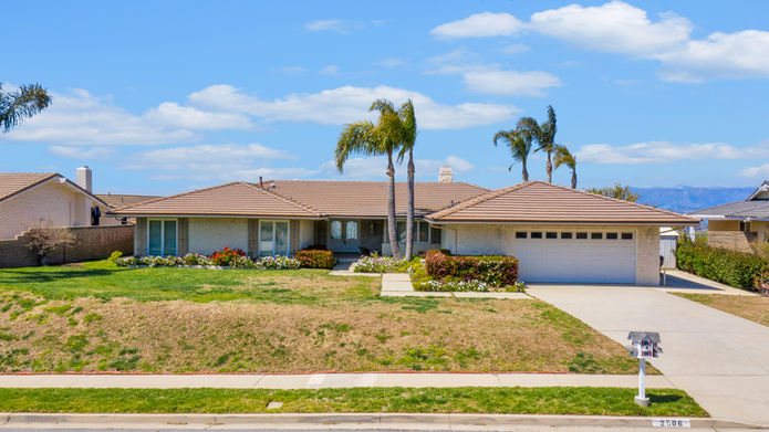 2506 Sapra St  -  HsHProd-2.jpg