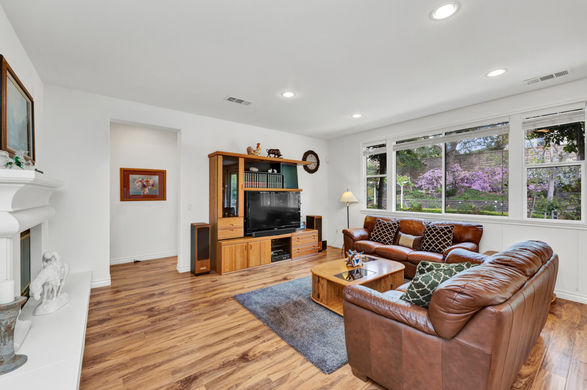 480 Via De La Luz - HsHProd - 23.jpg