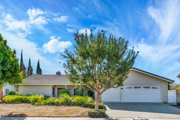 48 Fallen Oaks Dr - HsHProd - 15.jpg