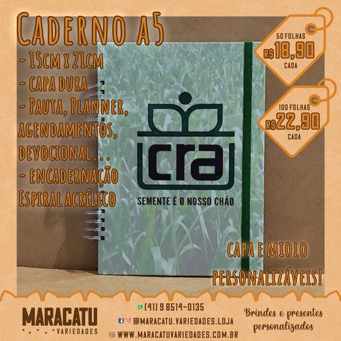 Caderno A5 (15cm x 21cm) 📕

   - Capa dura
   - Espiral em acrílico transparente
   - Bolso para papéis soltos
   - Folha de dados pessoais
   - Miolo personalizável (podendo ser pauta, planner semanal, devocional, agendamentos, pedidos...)
   - Elástico

50 folhas: R$18,90 cada
100 folhas: R$22,90 cada

Valores por unidade, para pagamento em dinheiro, débito. 💵

Pagamento via PIX com desconto. ❤️
Aceitamos crédito, com acréscimo dos juros da maquininha. 💳

Miau! 🐾