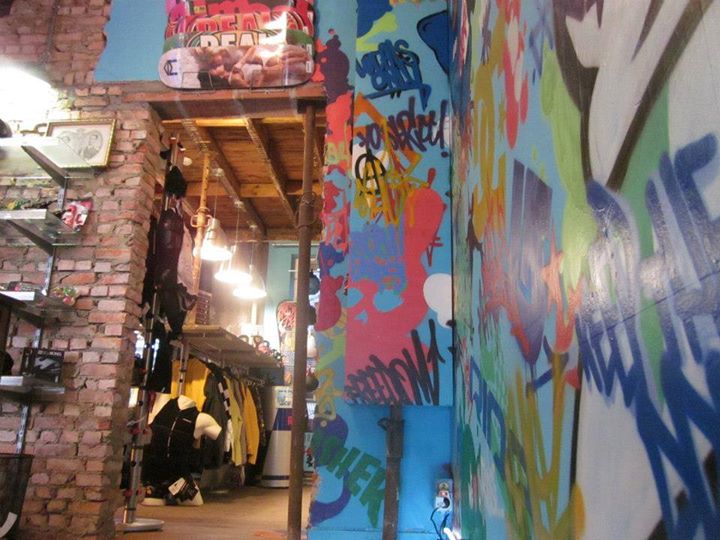 Graffiti inkleding winkel Houthalen